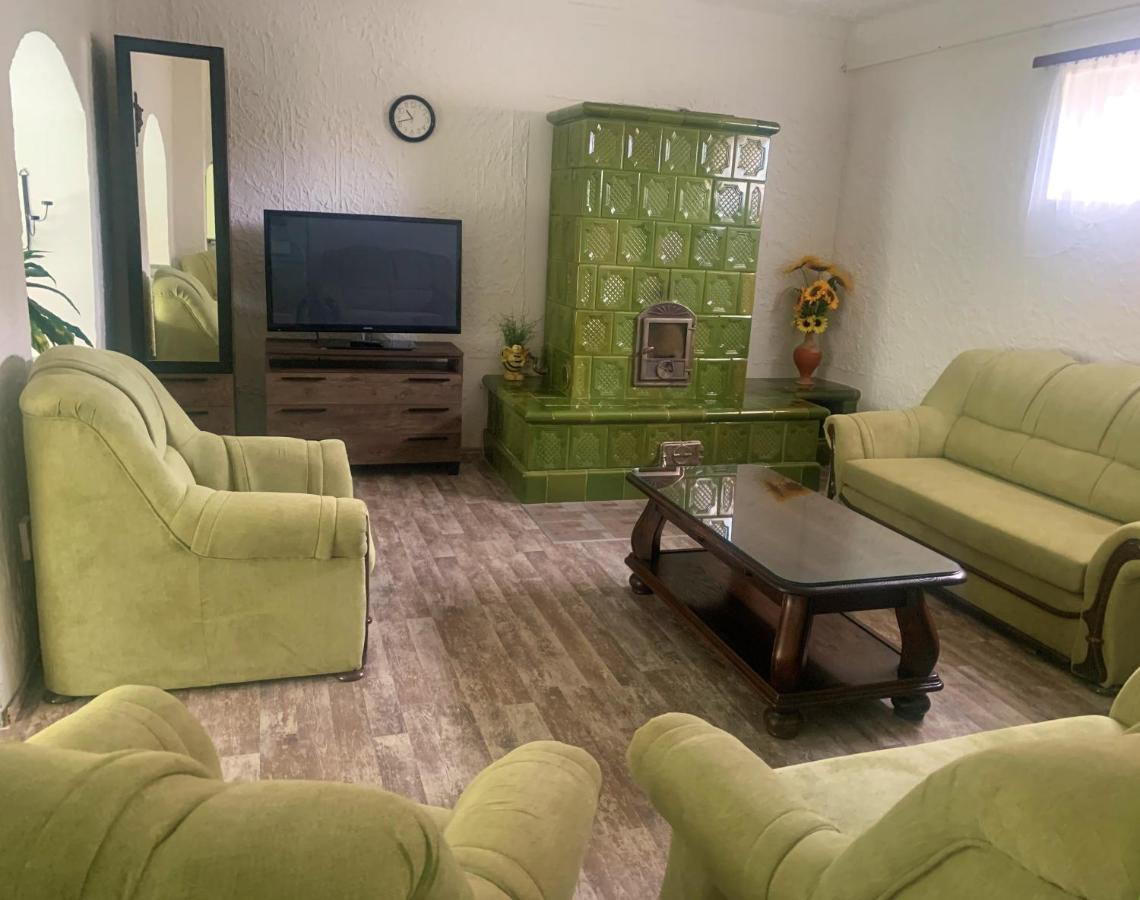 Viktor Apartmanhaz Zamardi Bagian luar foto