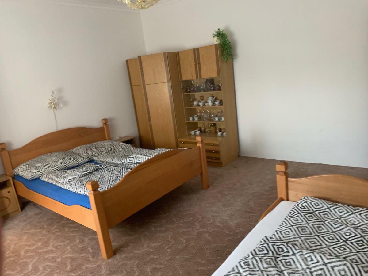 Viktor Apartmanhaz Zamardi Bagian luar foto